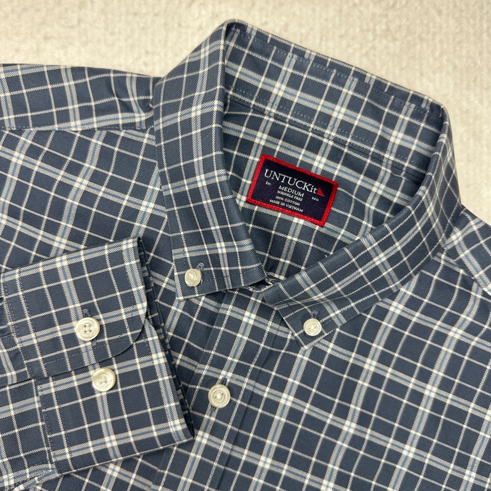 UNTUCKit Button Down Shirt Mens Medium Blue Lazaret WF Plaid Wrinkle Free 40682